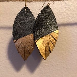 Leather earrings